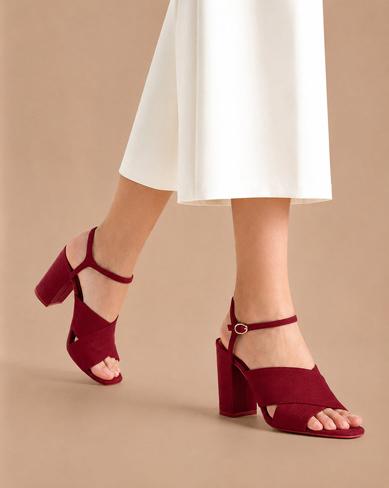 HOCK BLOCK HEEL